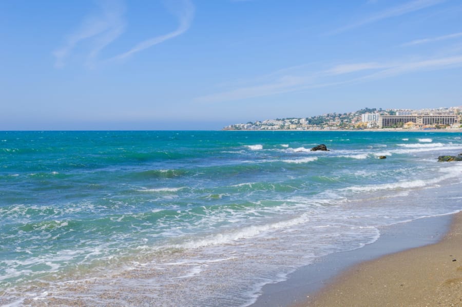 Back to La Tierra Home 1