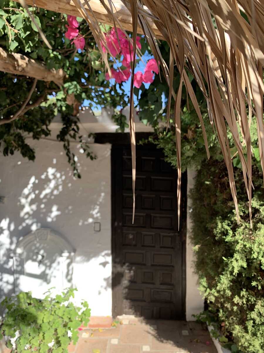 Back to La Tierra Home 14