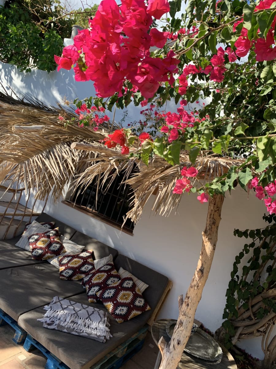 Back to La Tierra Home 27